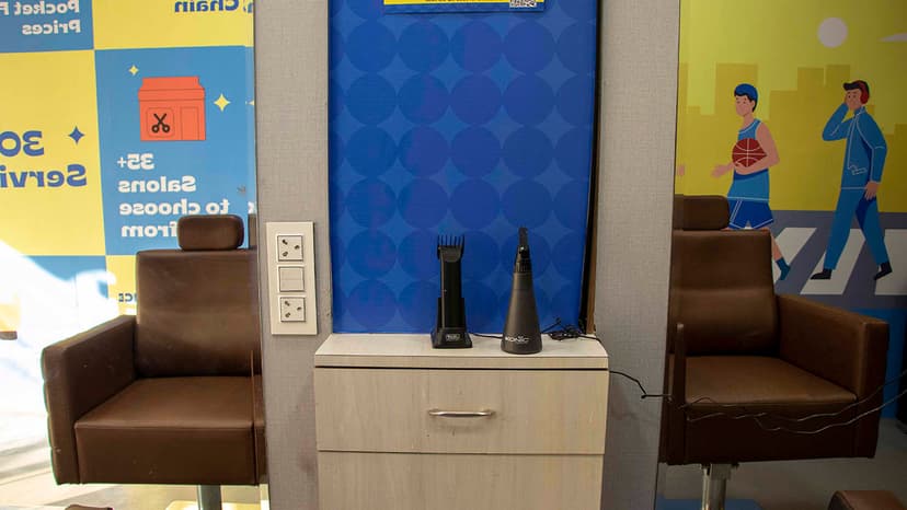 DEFENCE COLONY - image 2