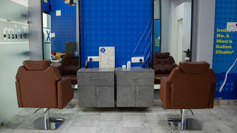 EMPLOYEES COLONY - image 2